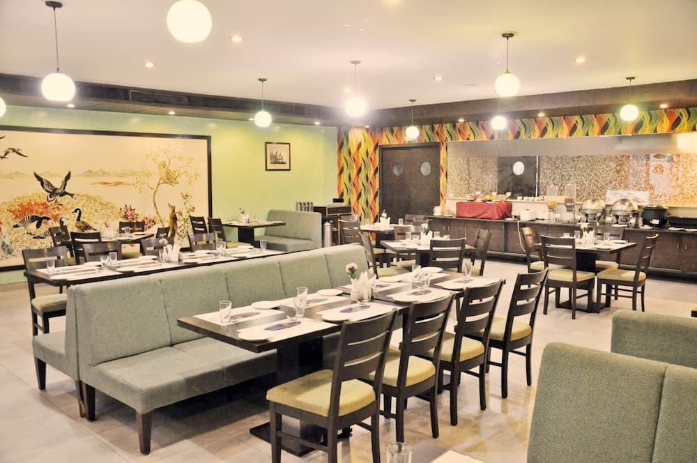 Hotel Clarks Collection Bhavnagar — photo 13