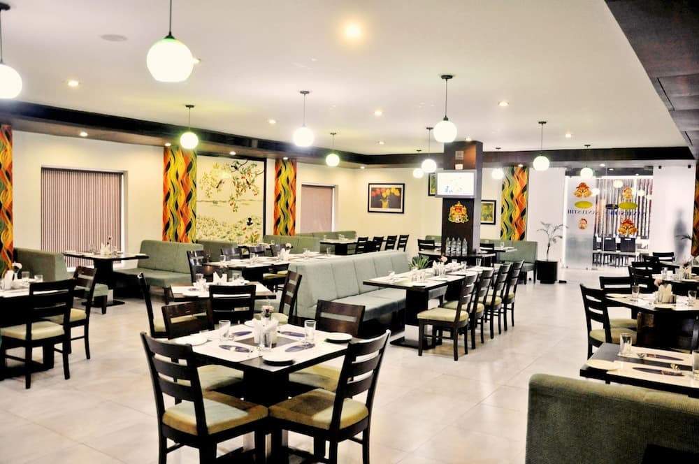 Hotel Clarks Collection Bhavnagar — photo 15