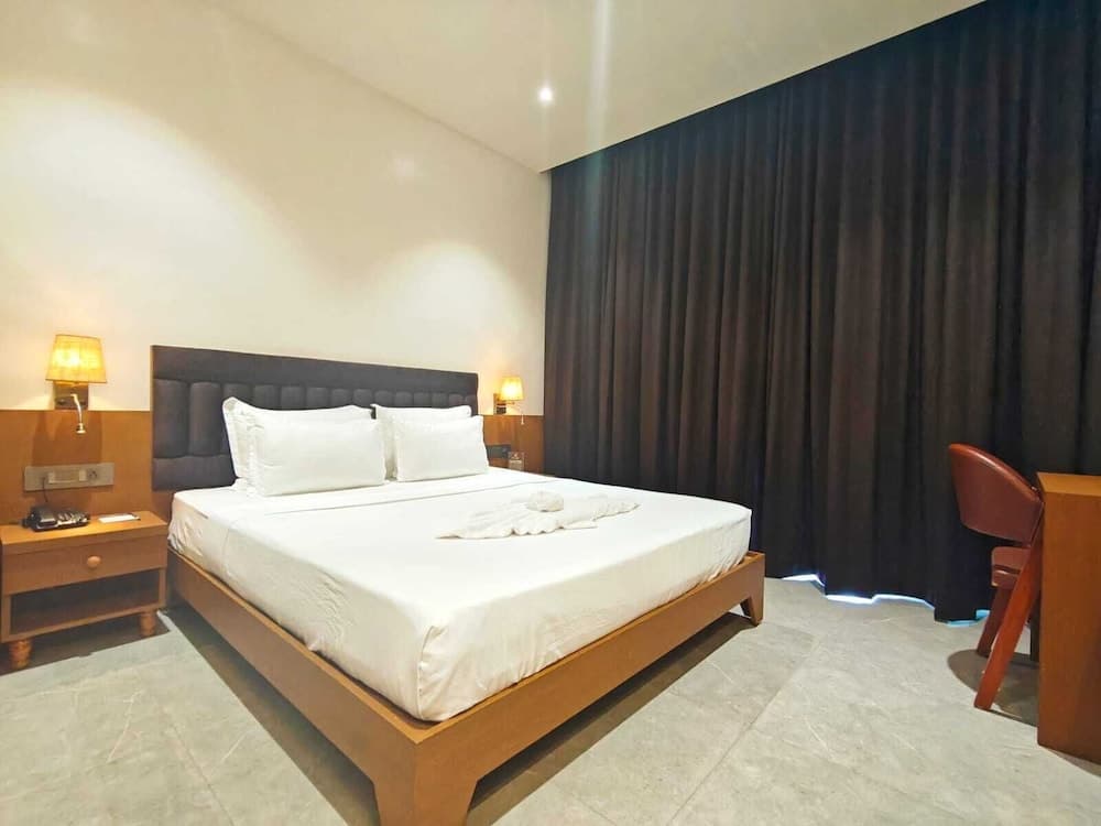 Hotel S Crown Somnath — photo 14