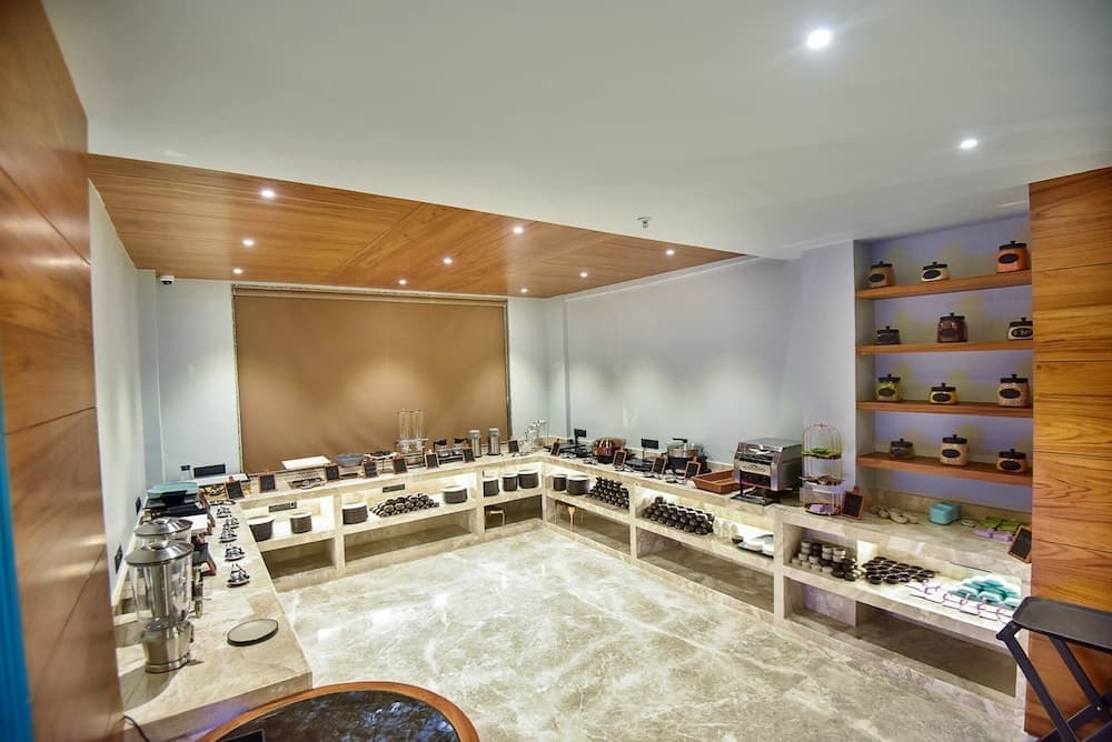 Kings Kraft Tremezzo Inn Somnath — photo 19