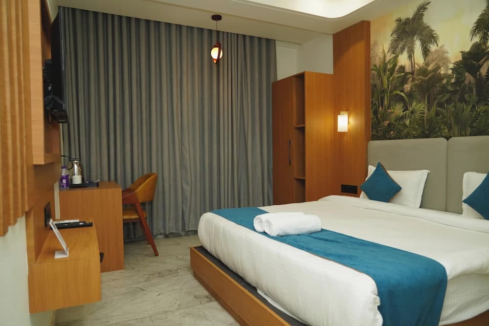 Hotel Leela's — photo 12