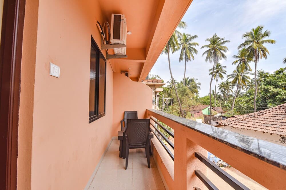 Fabhotel Baga Tulip, BAGA