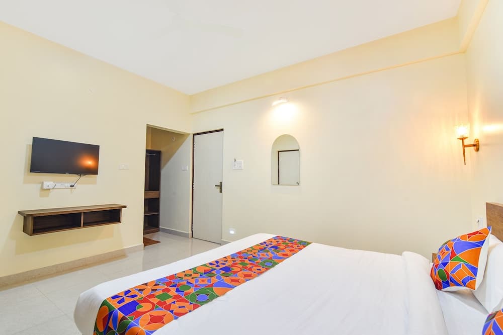 Fabhotel Baga Tulip — photo 15