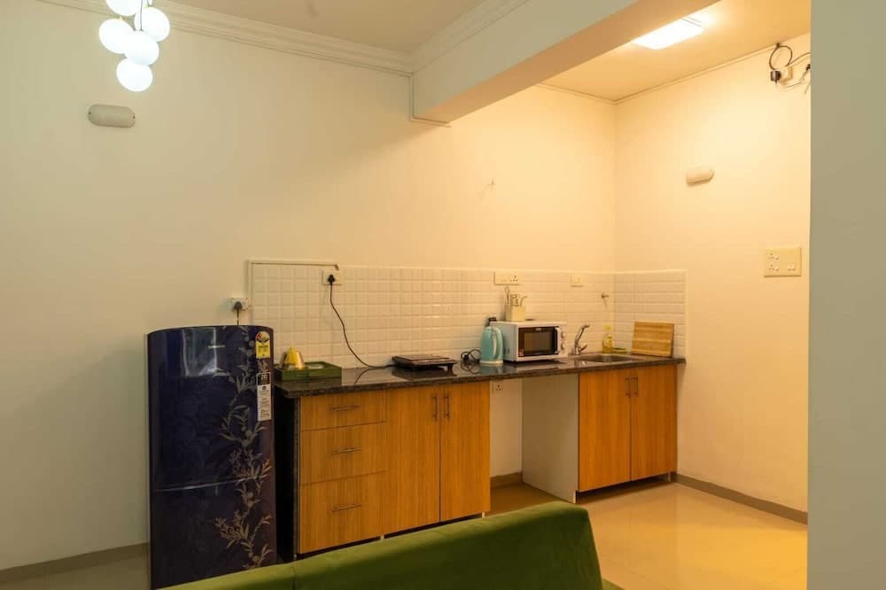 Family Apartment, Balcony — photo 1