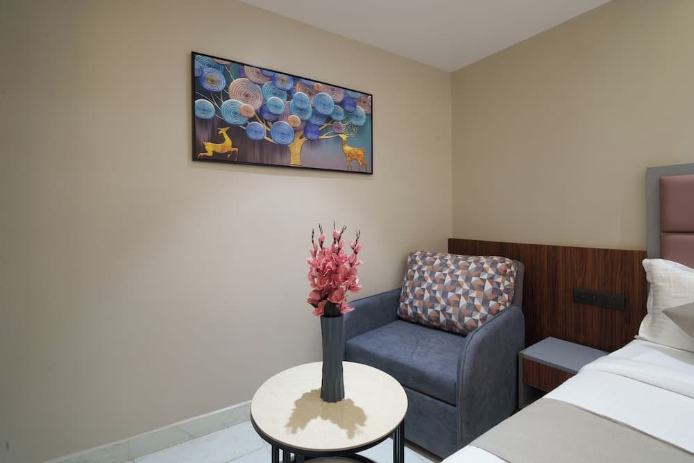 Family Room — photo 1