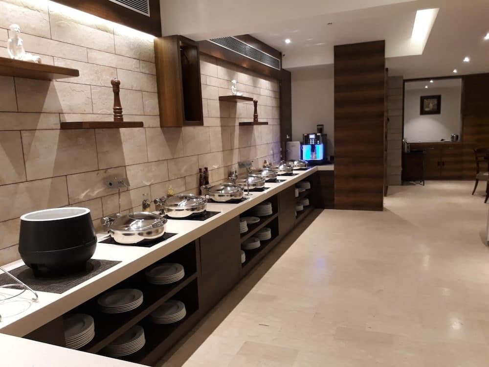 Lemon Tree Hotel Candolim Goa — photo 28