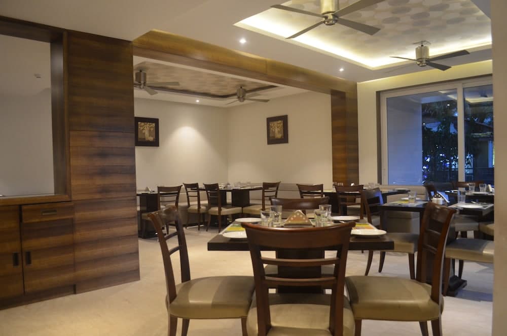 Lemon Tree Hotel Candolim Goa — photo 35