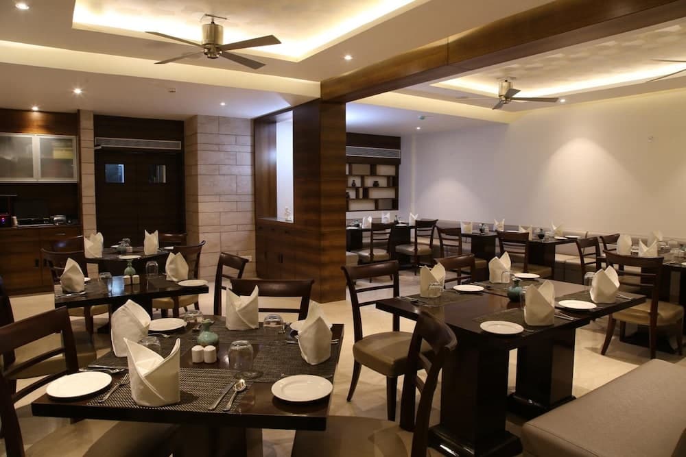Lemon Tree Hotel Candolim Goa — photo 39