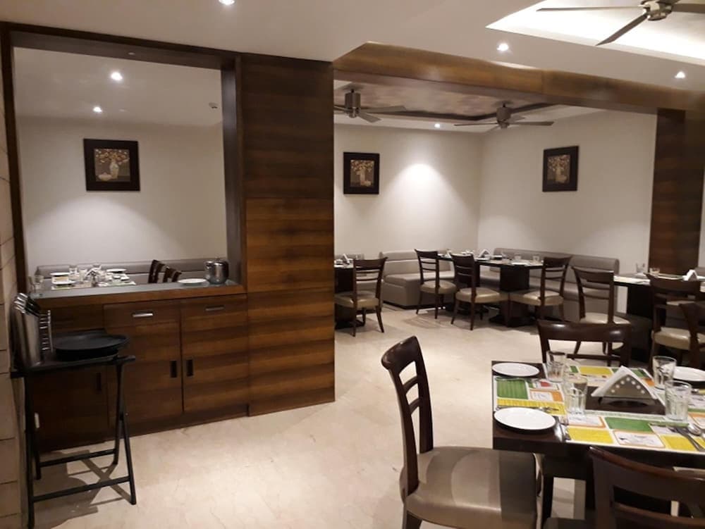 Lemon Tree Hotel Candolim Goa — photo 36