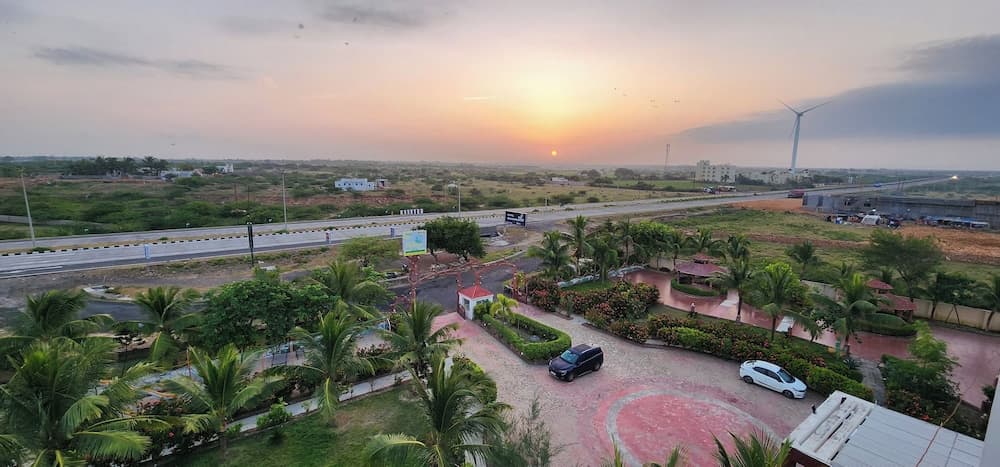 Goverdhan Greens Resort Dwarka — photo 21