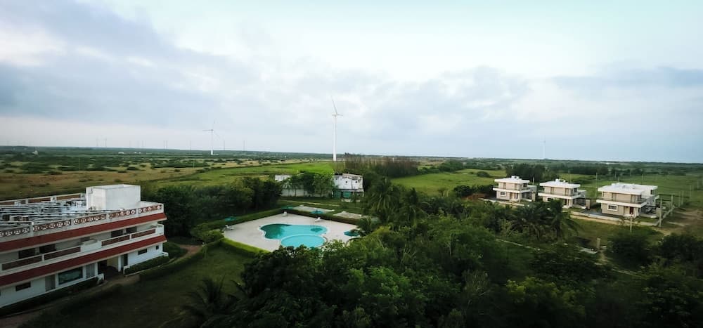Goverdhan Greens Resort Dwarka — photo 42