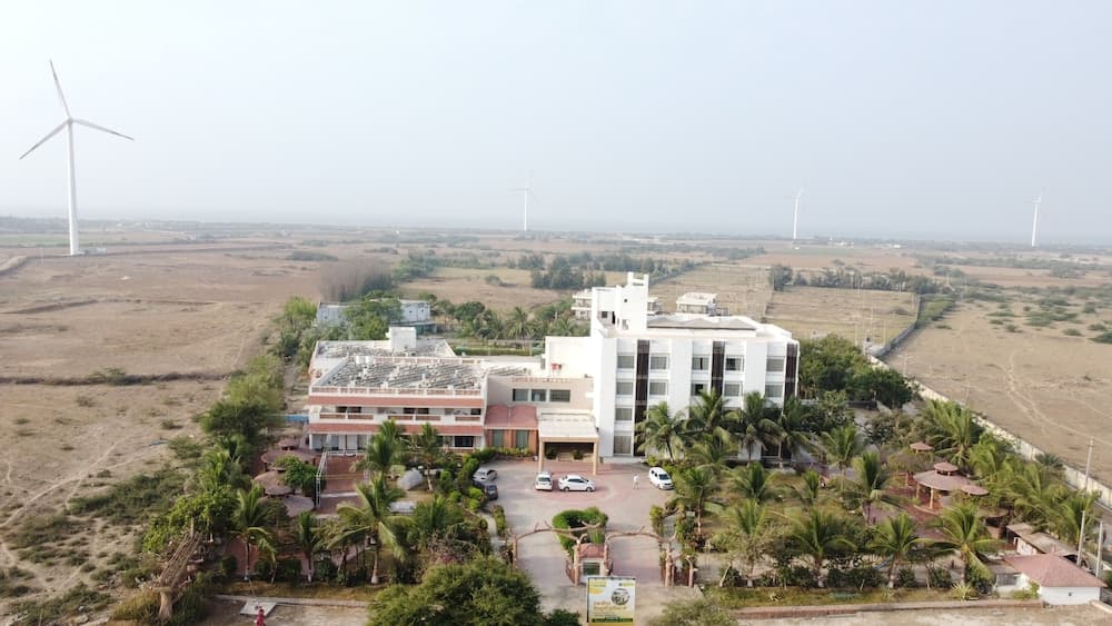 Goverdhan Greens Resort Dwarka — photo 33