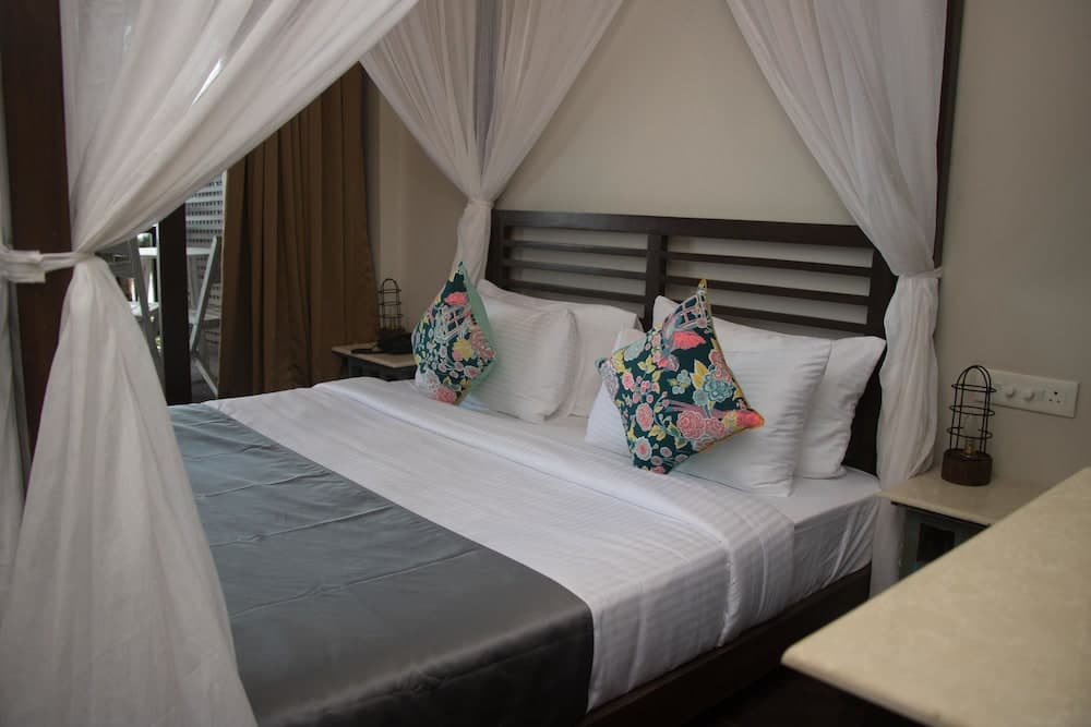 Tropical Beach Suite with bathtub in balcony -Non sea view — photo 1