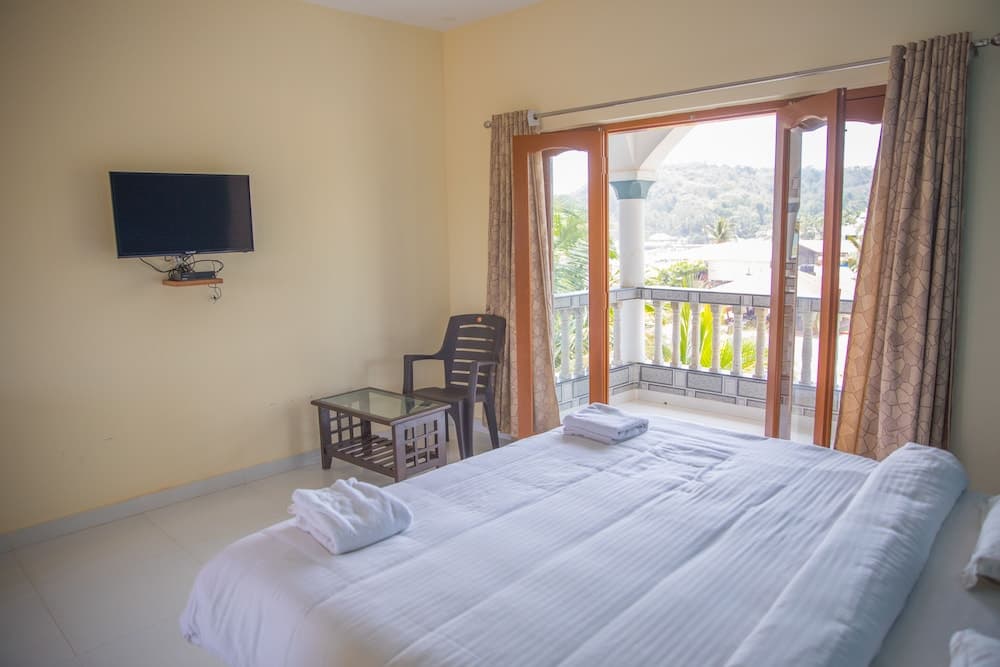 Larios Beach Holidays, BAGA