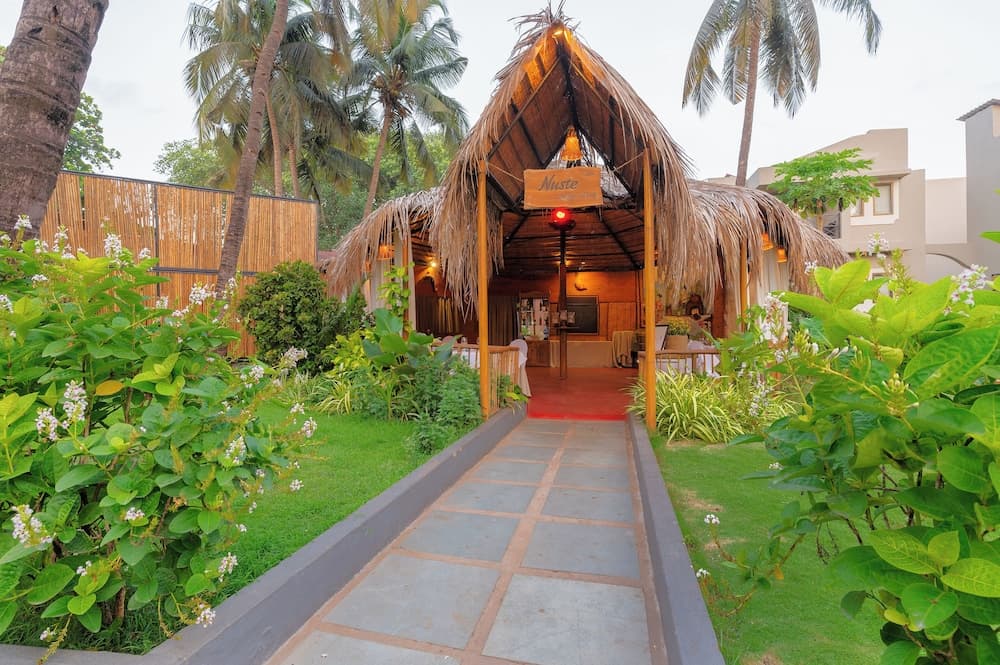 Whispering Palms Beach Resort — photo 77
