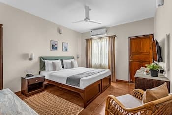 Deluxe Room With Balcony — photo 1