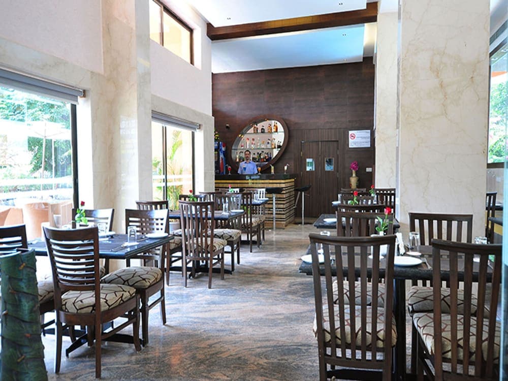 Dewdrop Le Seasons Beach Resort — photo 34
