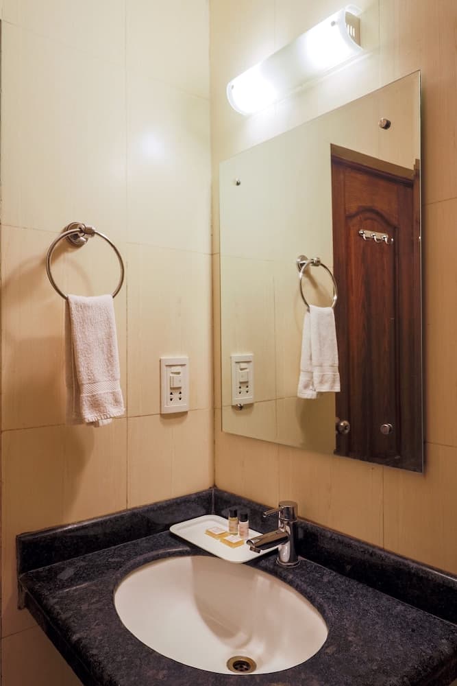 Dewdrop Le Seasons Beach Resort — photo 23