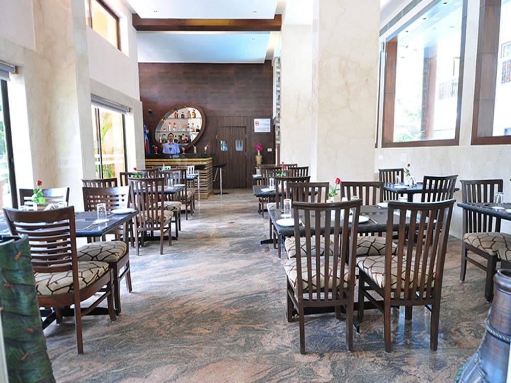 Dewdrop Le Seasons Beach Resort — photo 35