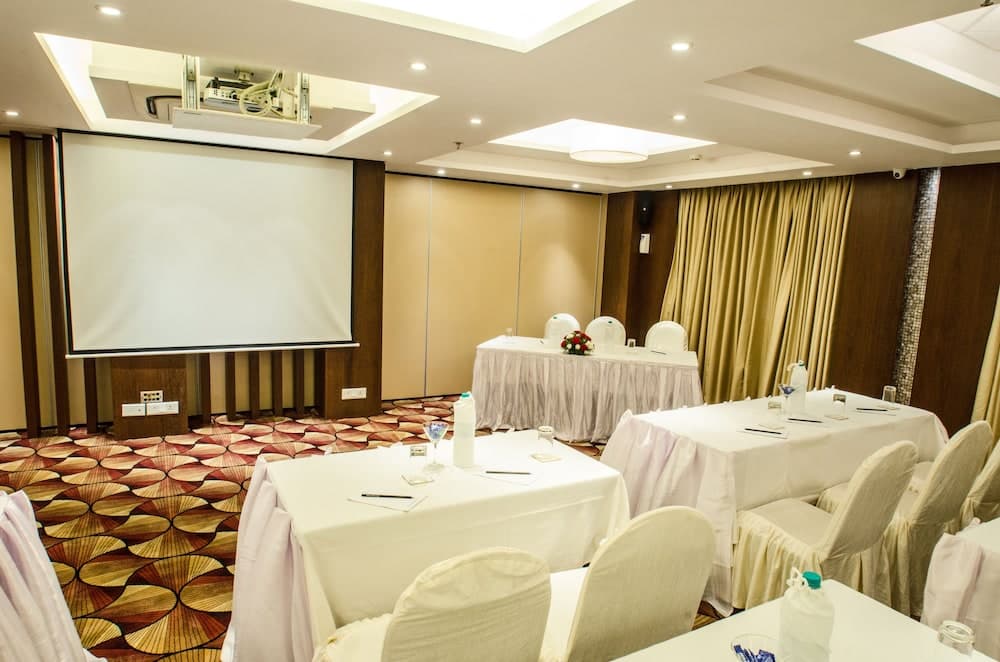 Hotel Calangute Towers — photo 36