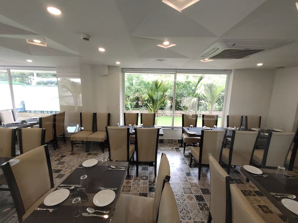 Hotel Regent Laguna — photo 33