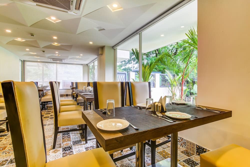 Hotel Regent Laguna — photo 36