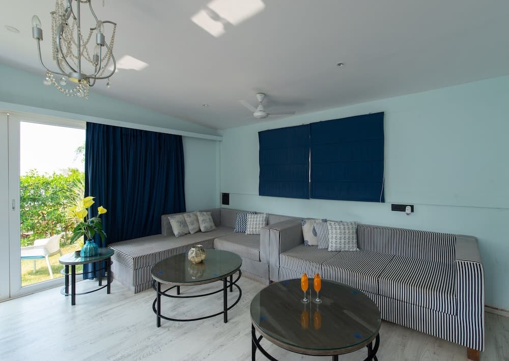 Living Room Beach Resort — photo 17