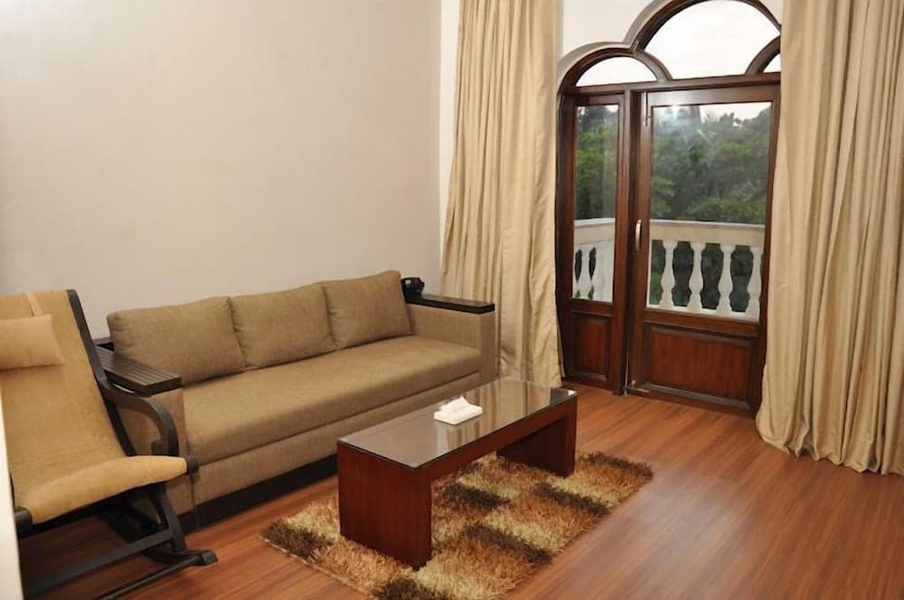Family Suite with Two Balconies — photo 1