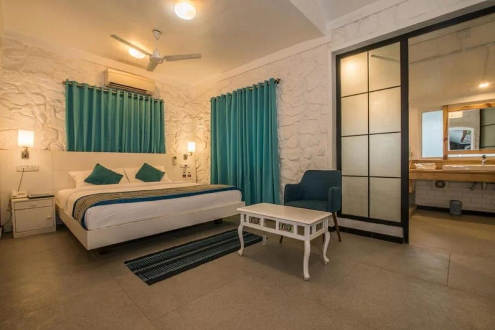 The Tamarind Hotel Anjuna, Goa — photo 29