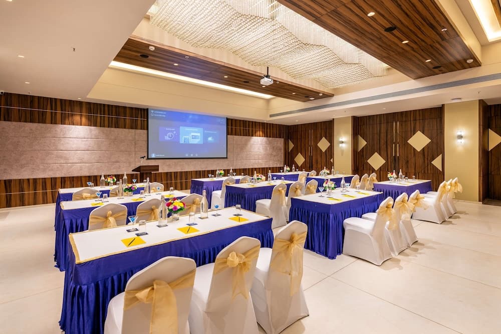 Golden Tulip Goa Candolim — photo 118