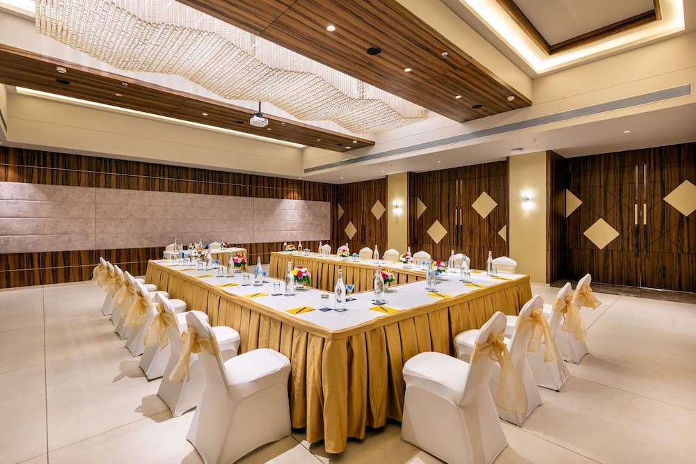 Golden Tulip Goa Candolim — photo 121
