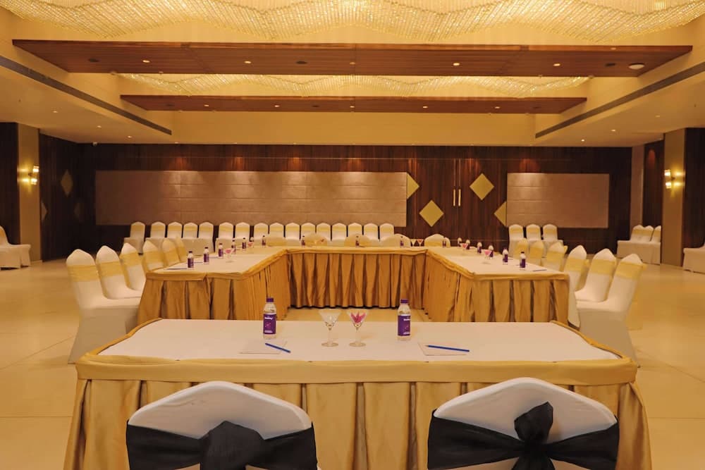 Golden Tulip Goa Candolim — photo 124