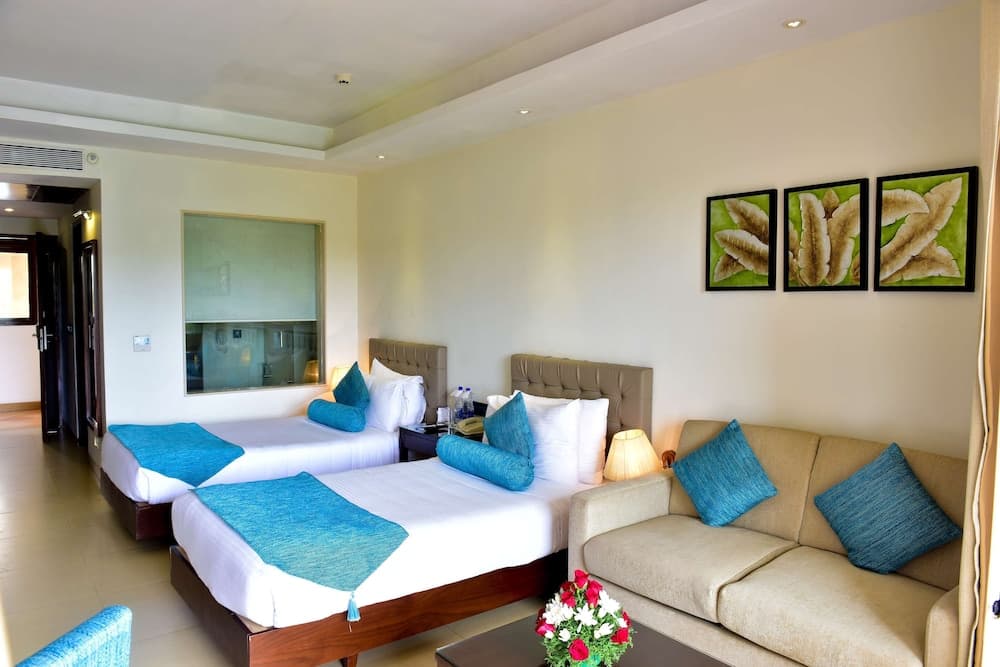 Golden Tulip Goa Candolim — photo 13