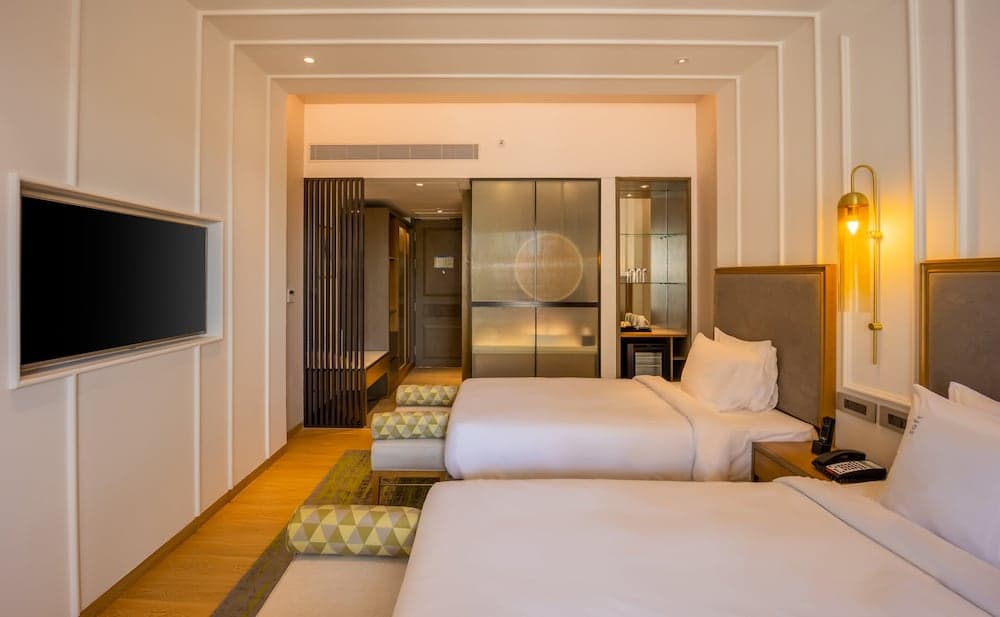 Holiday Inn Goa Candolim by IHG — photo 17