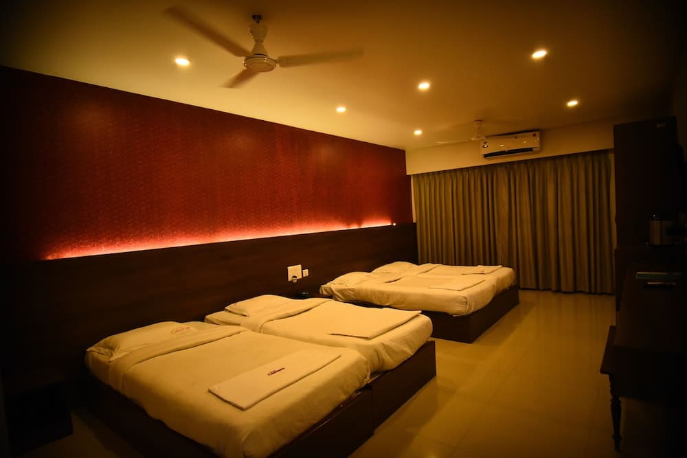 Hotel Campal — photo 62