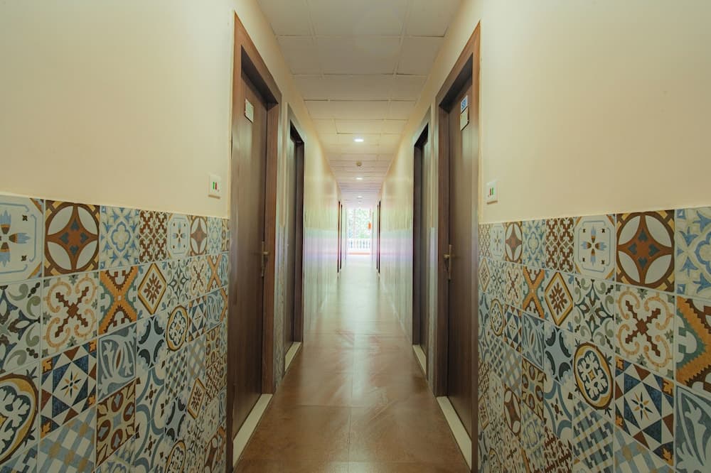 Hotel Campal — photo 13