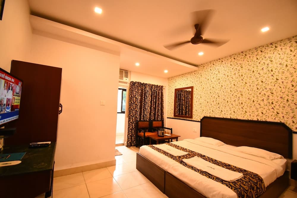 Hotel Campal — photo 61