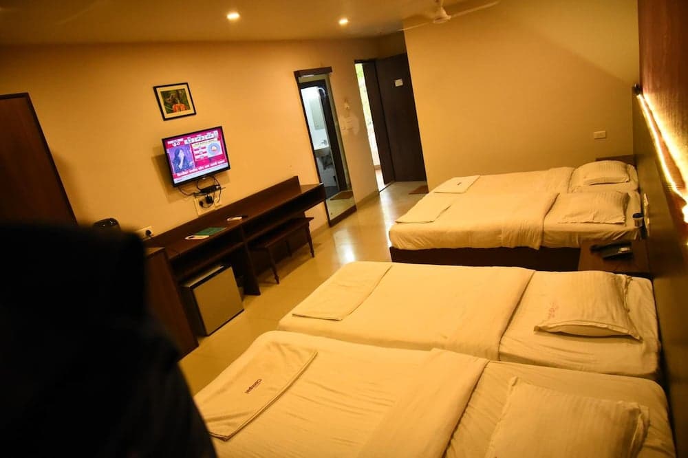 Hotel Campal — photo 66