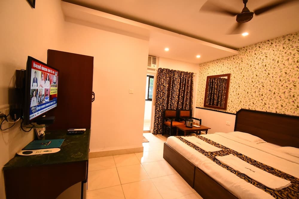 Hotel Campal — photo 36