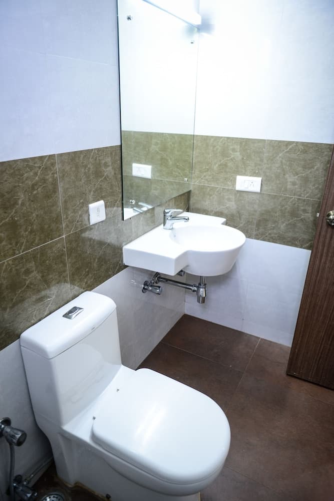 Hotel Campal — photo 16