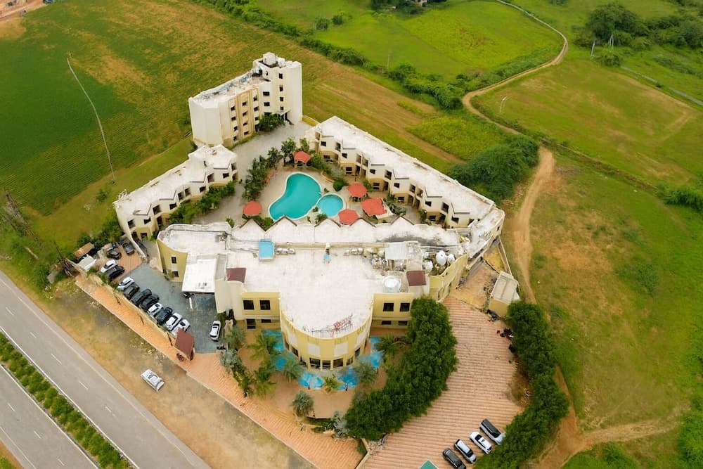 The Sky Imperial Bapu’s Resort — photo 6