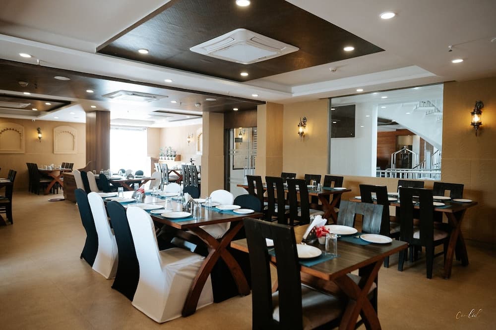 Daksh The Madhuvan Suites Dwarka — photo 43