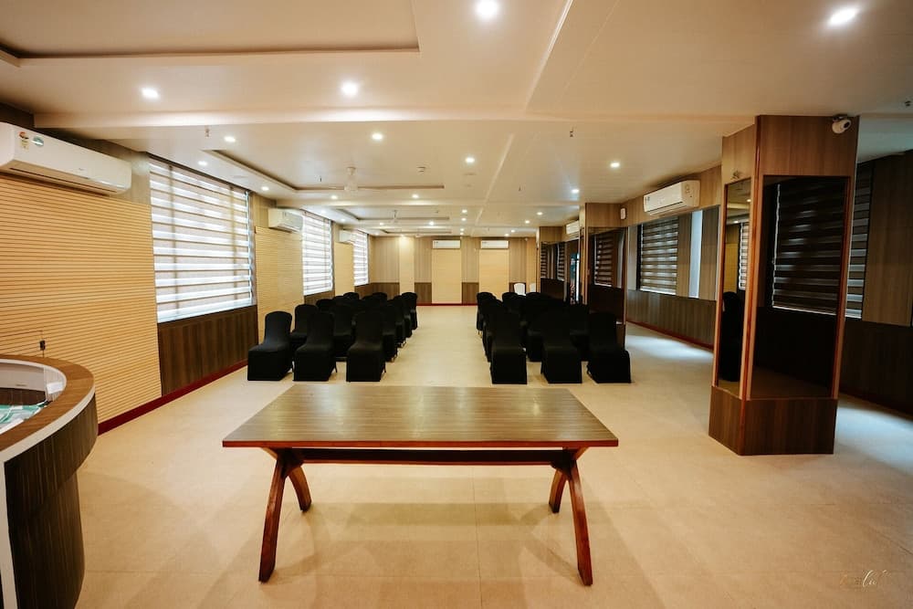 Daksh The Madhuvan Suites Dwarka — photo 57