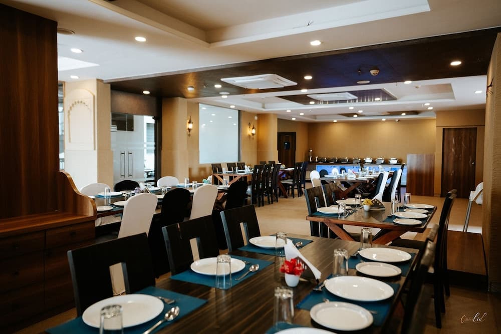 Daksh The Madhuvan Suites Dwarka — photo 48