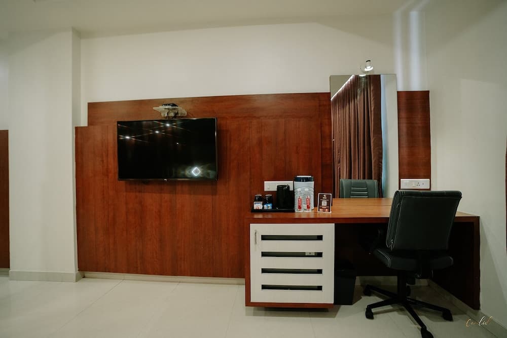 Daksh The Madhuvan Suites Dwarka — photo 4