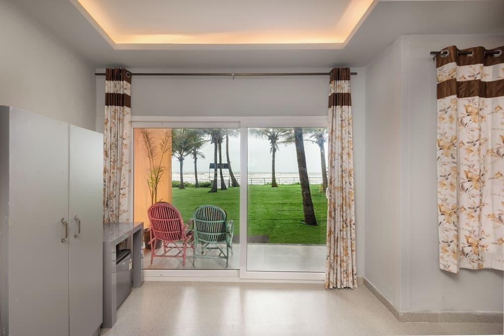 Amadi Beach Front Resort — photo 2