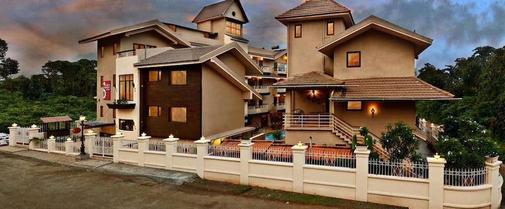 La Sunila Suites Baga by WSI, BAGA