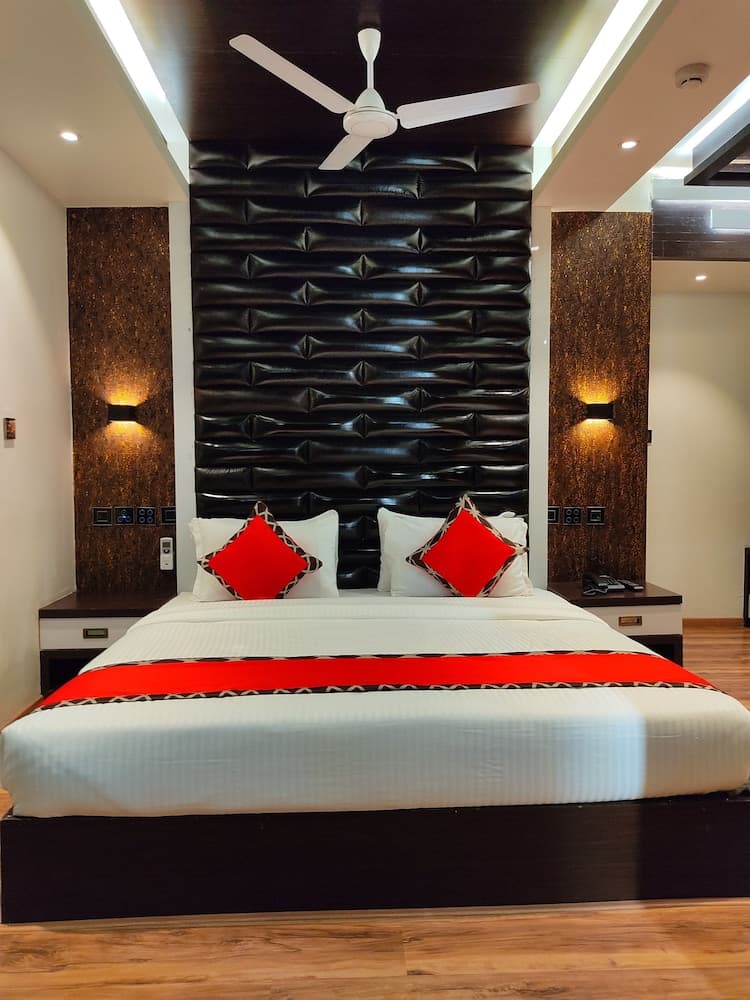 DiVaN Clarks Inn Goa — photo 34