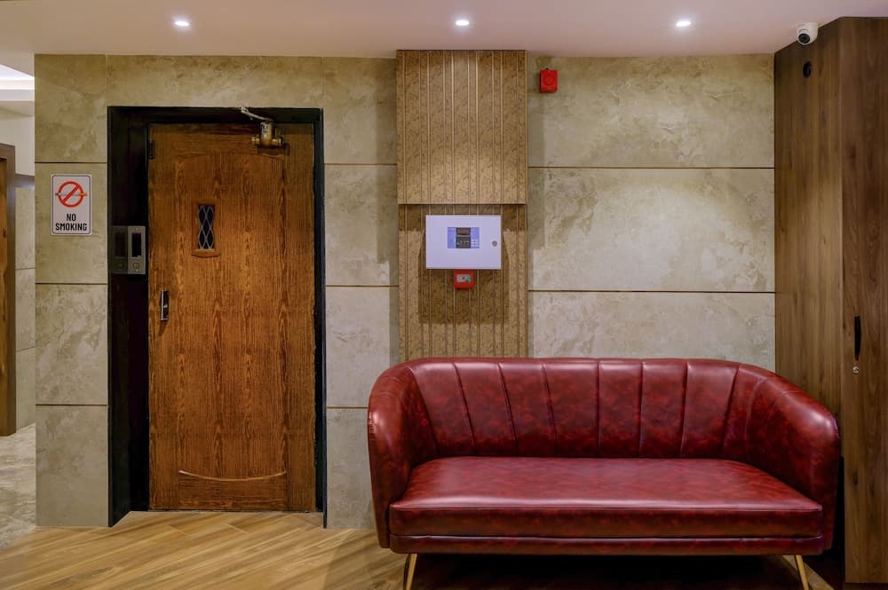 Metropolis Business Hotel — photo 15