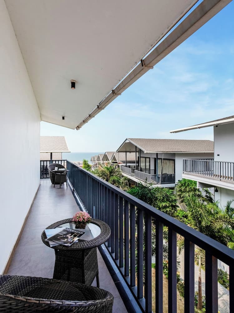 DALLAS BEACH RESORTS — photo 47